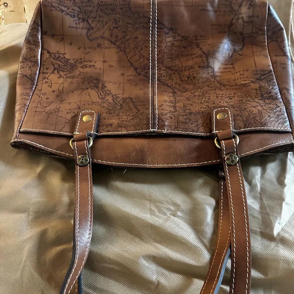 Poppy Top Zip Tote Signature Map Bag - Picture 2 of 15